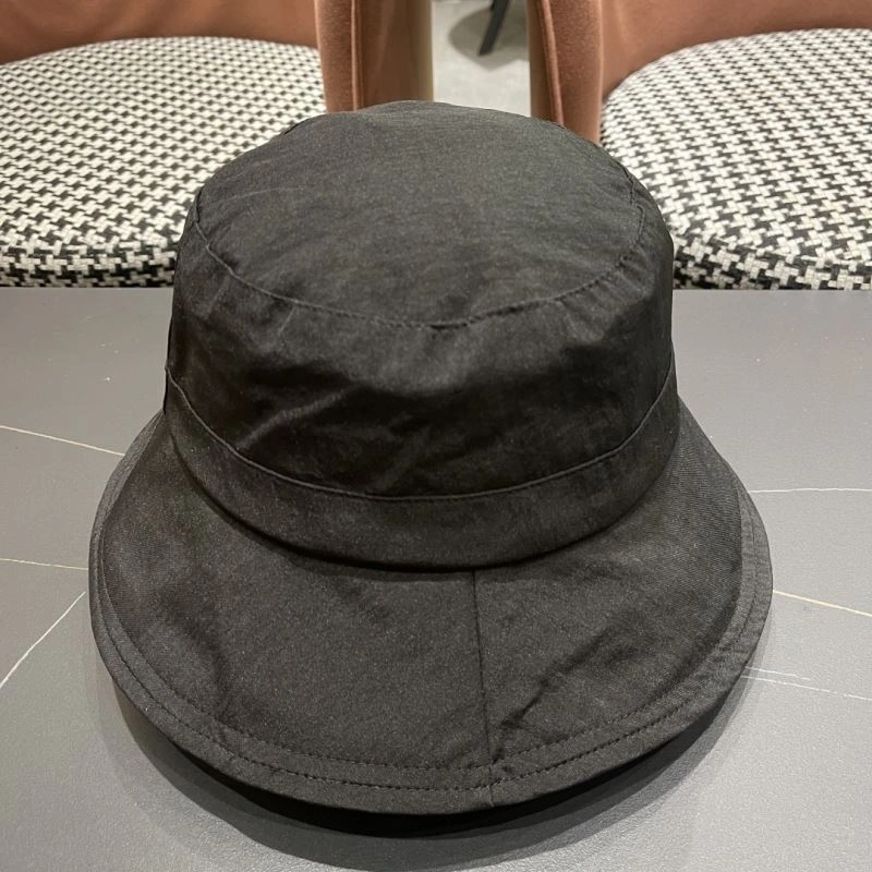 Christian Dior Caps Functional 259397
