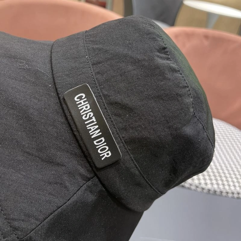 Christian Dior Caps Functional 259397