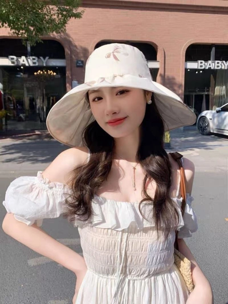 Unique Christian Dior Caps 259326