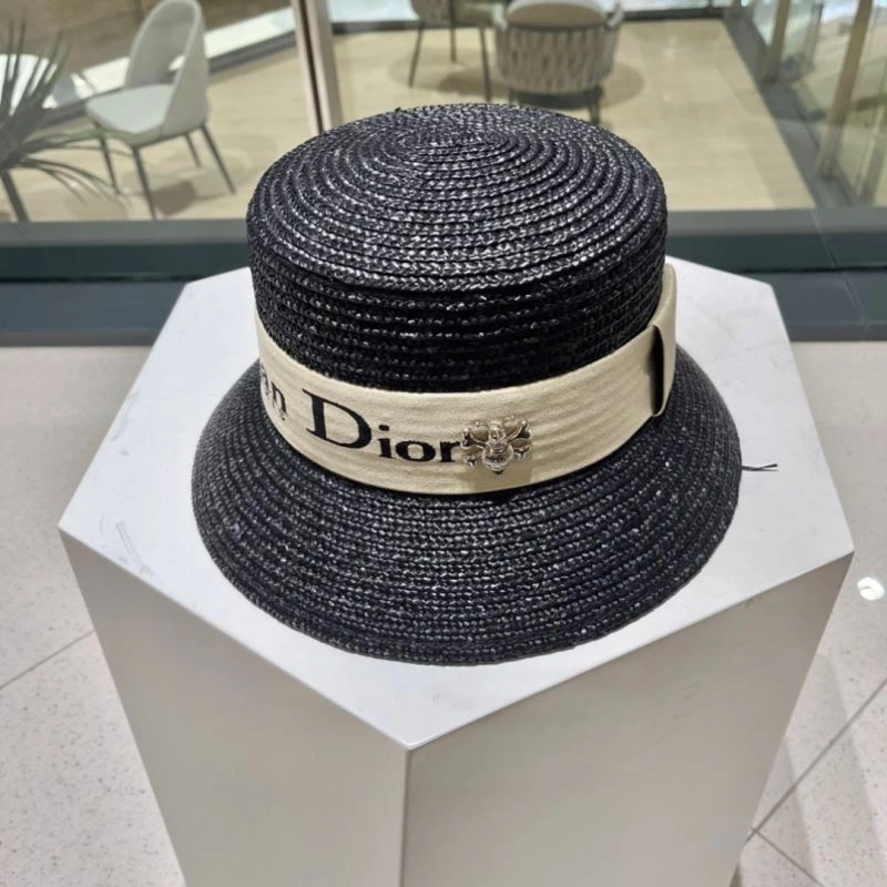 Christian Dior Caps Trendsetting 259303