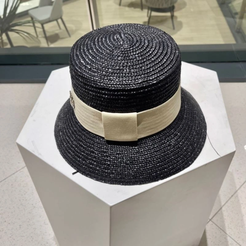 Christian Dior Caps Trendsetting 259303