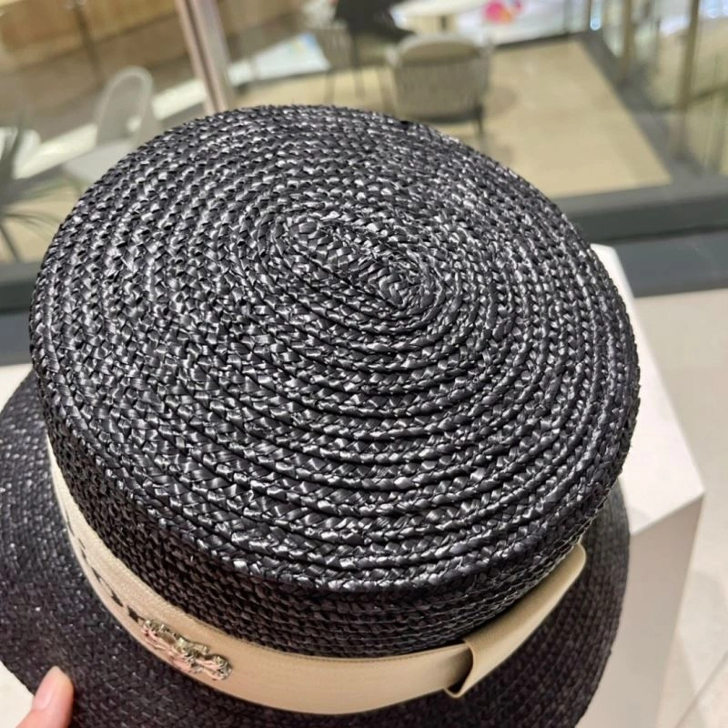 Christian Dior Caps Trendsetting 259303
