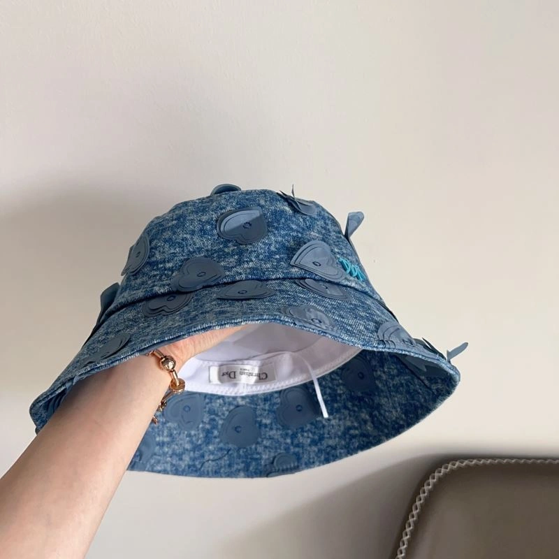 EyeCatching Christian Dior Caps 259291
