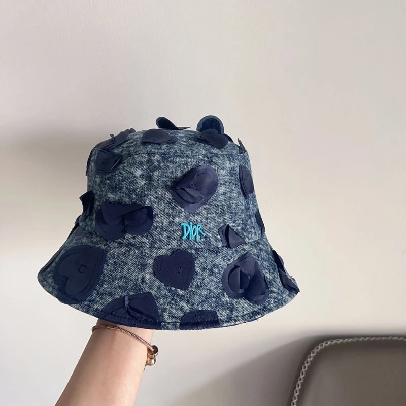 Christian Dior Caps Trendy 259309