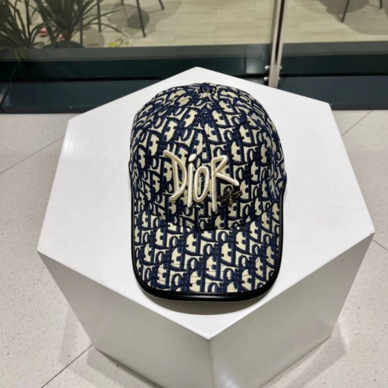 Christian Dior Caps Modern 259302