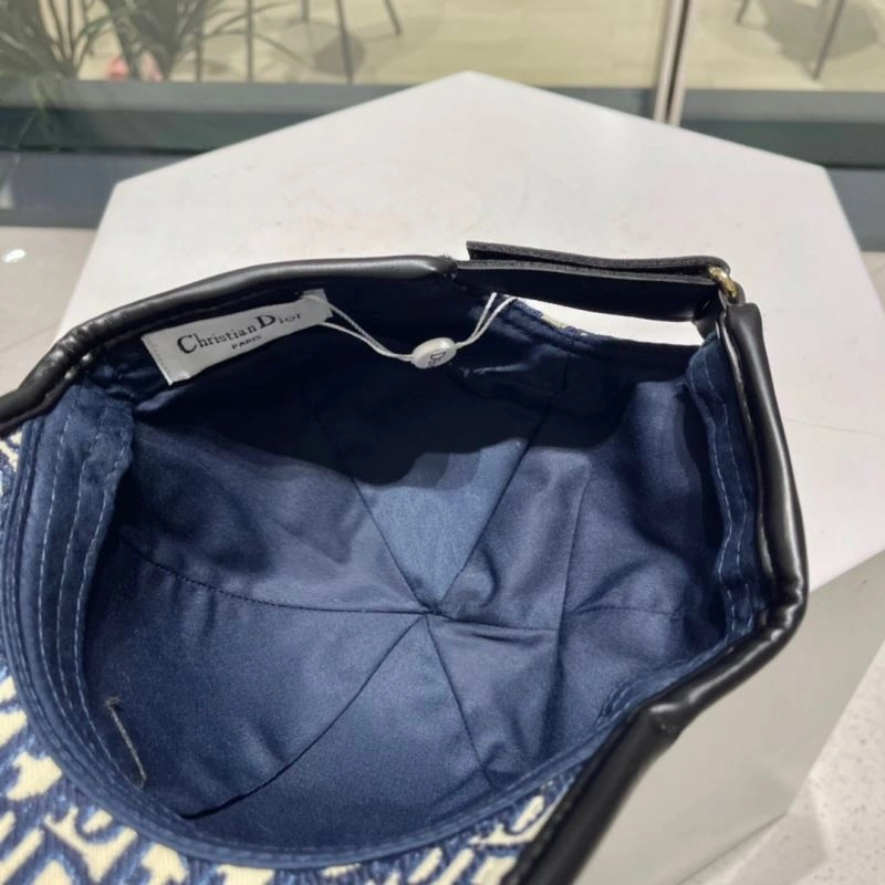 Christian Dior Caps Modern 259302