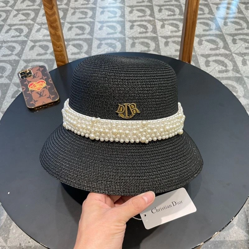 Christian Dior Caps Practical 259301
