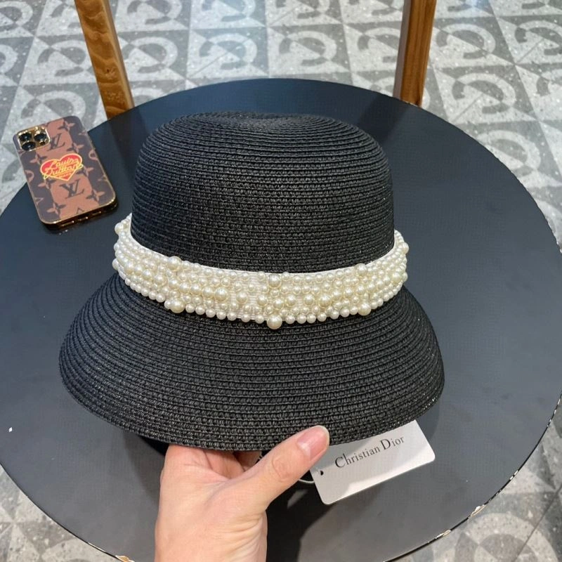 Christian Dior Caps Practical 259301
