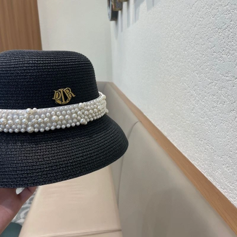 Christian Dior Caps Practical 259301