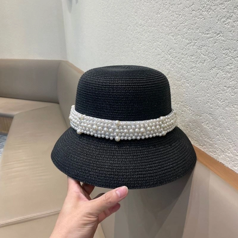 Christian Dior Caps Practical 259301