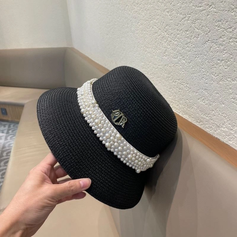Christian Dior Caps Practical 259301
