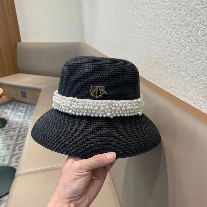 Christian Dior Caps Practical 259301