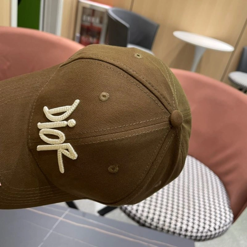 Christian Dior Caps Youthful 259260