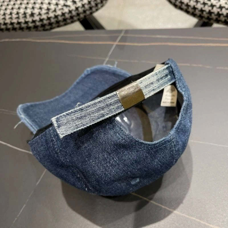 Christian Dior Caps Comfortable 259277