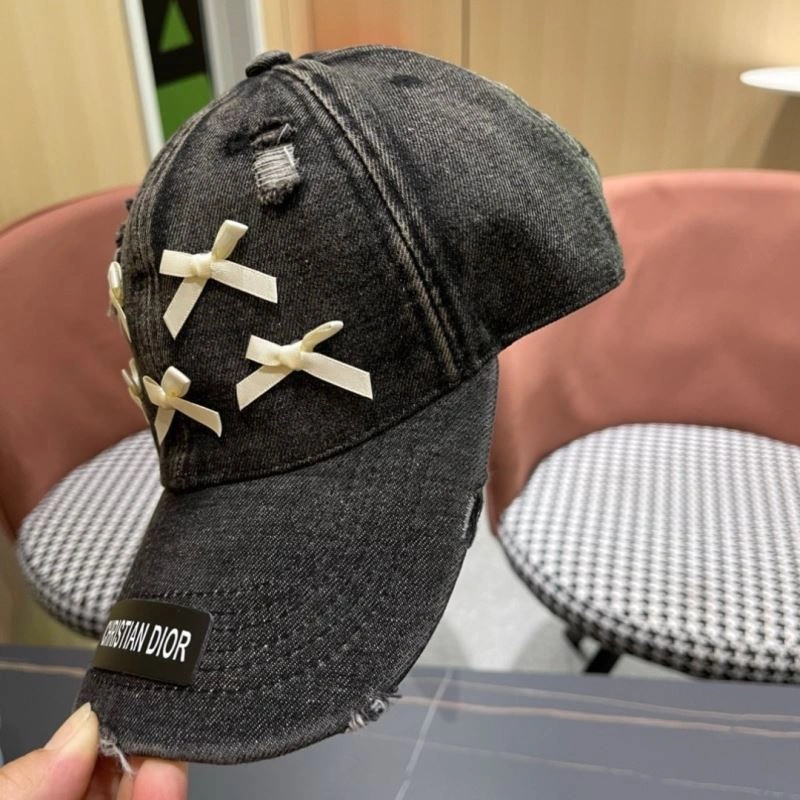 Christian Dior Caps Timeless 259273