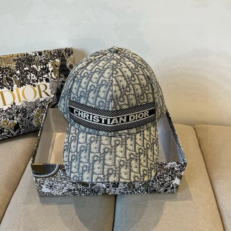 Christian Dior Caps Seasonal 259238