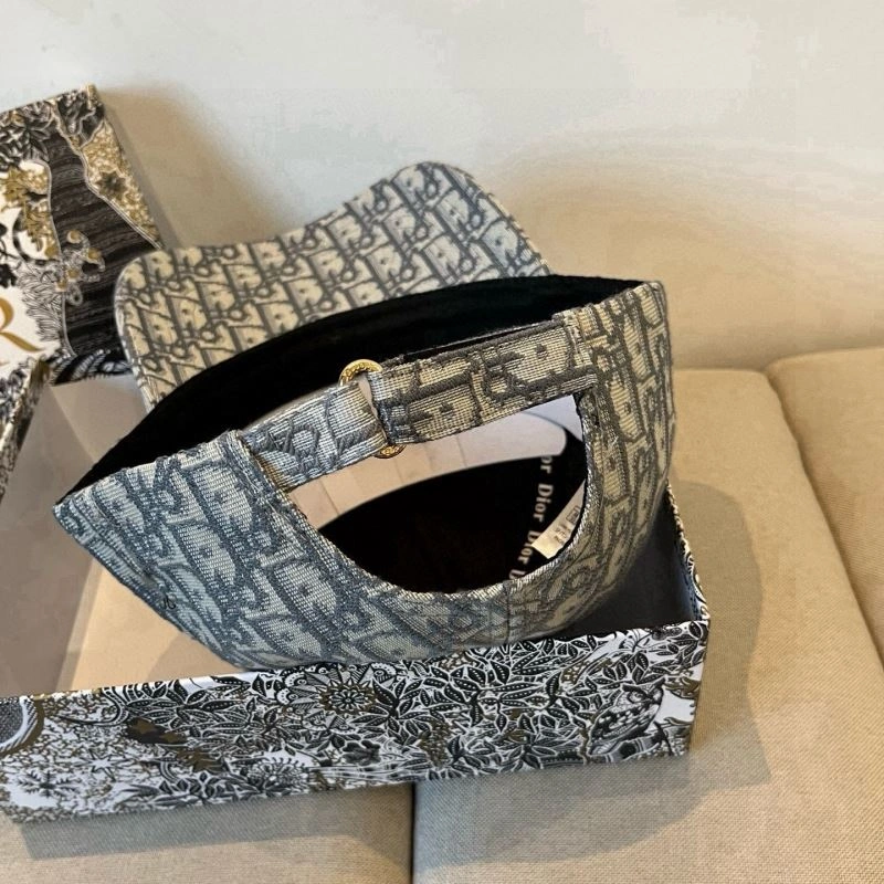 Christian Dior Caps Seasonal 259238