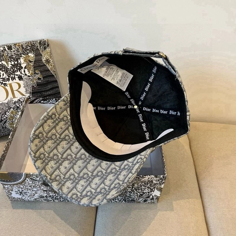 Christian Dior Caps Seasonal 259238