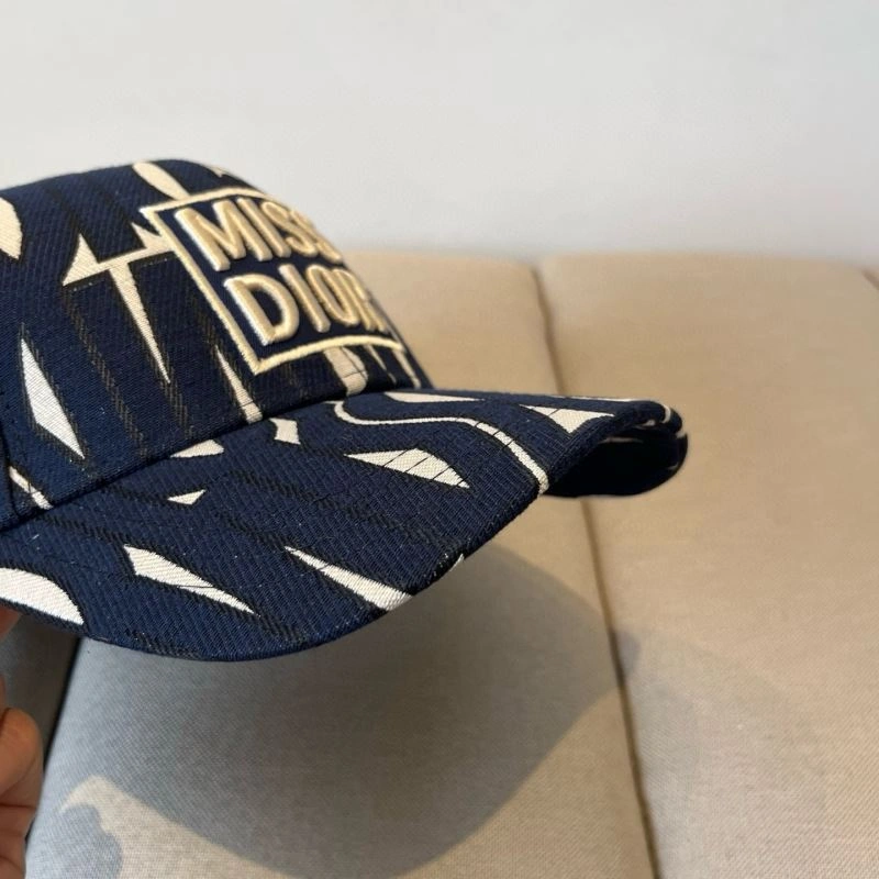 Christian Dior Caps Unique 259211