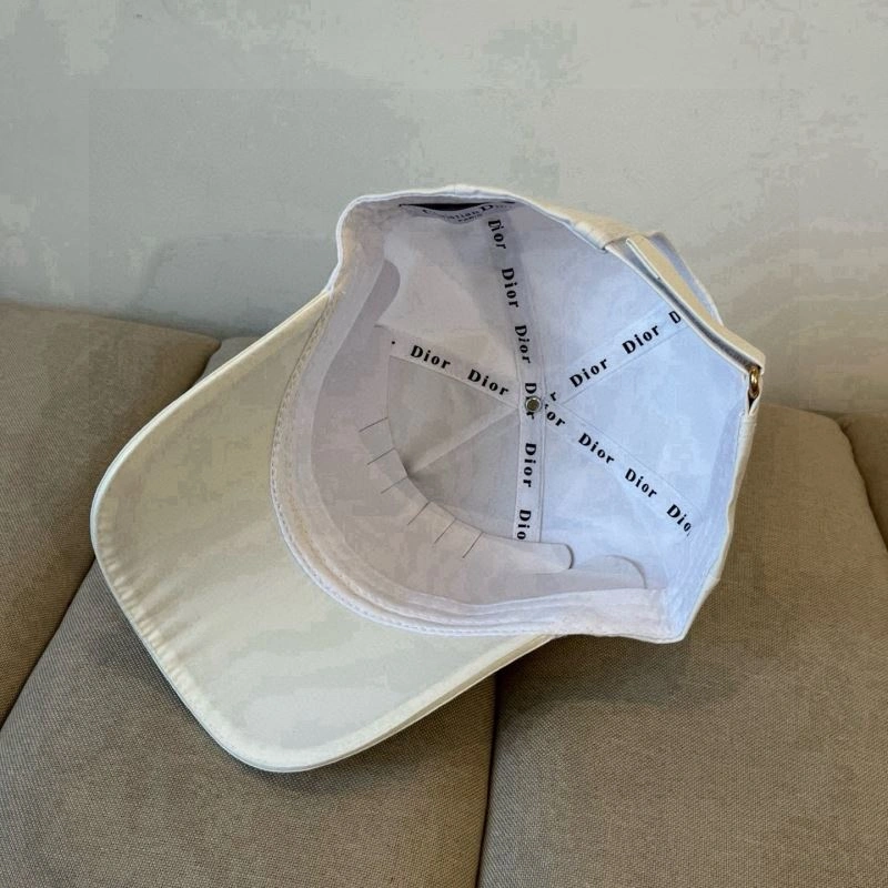 Christian Dior Caps Fashionable 259213