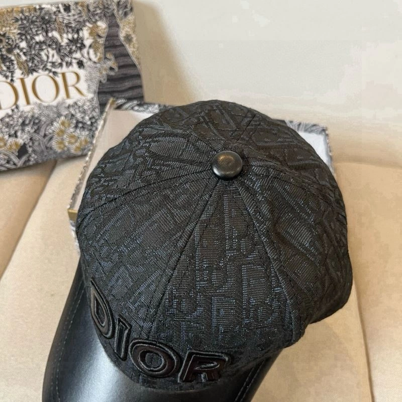 Christian Dior Caps Effortless 259219