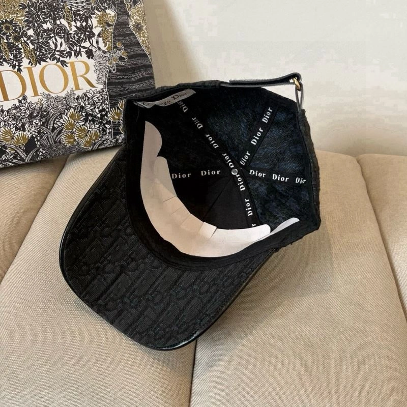 Christian Dior Caps Effortless 259219