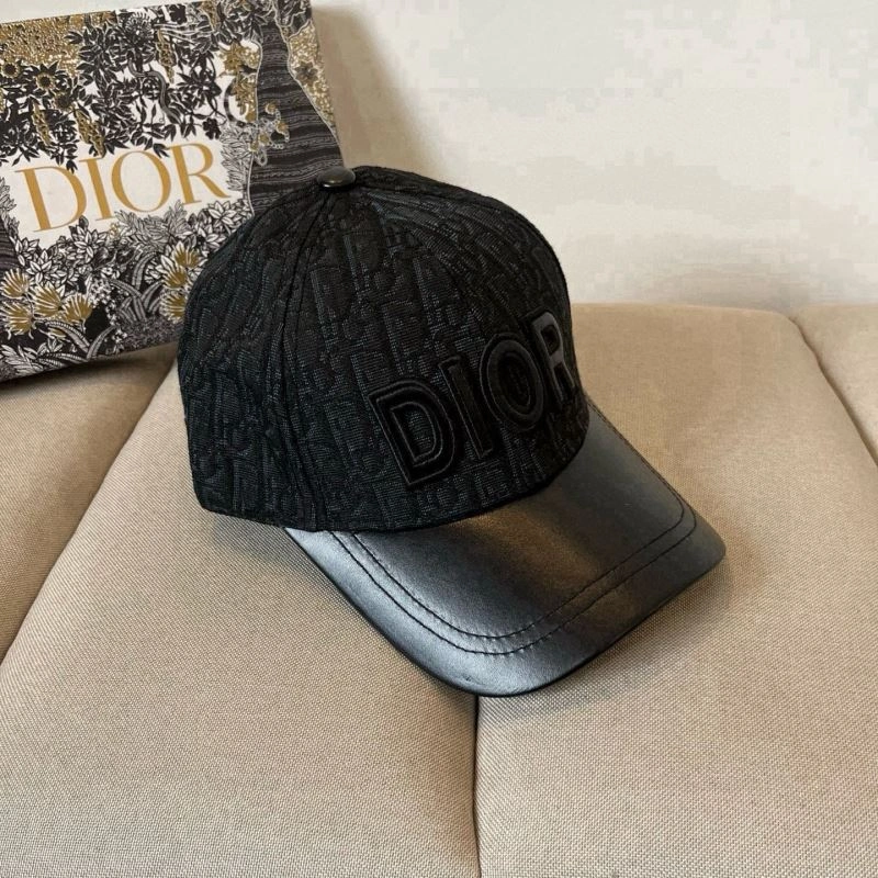 Christian Dior Caps Effortless 259219