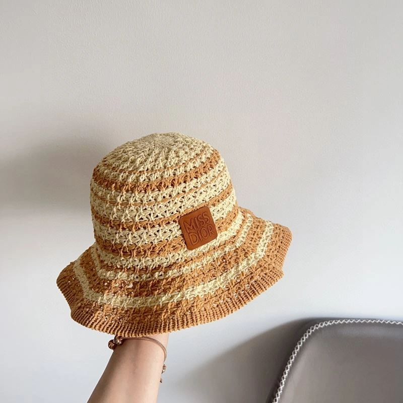 Christian Dior Caps Refined 259212