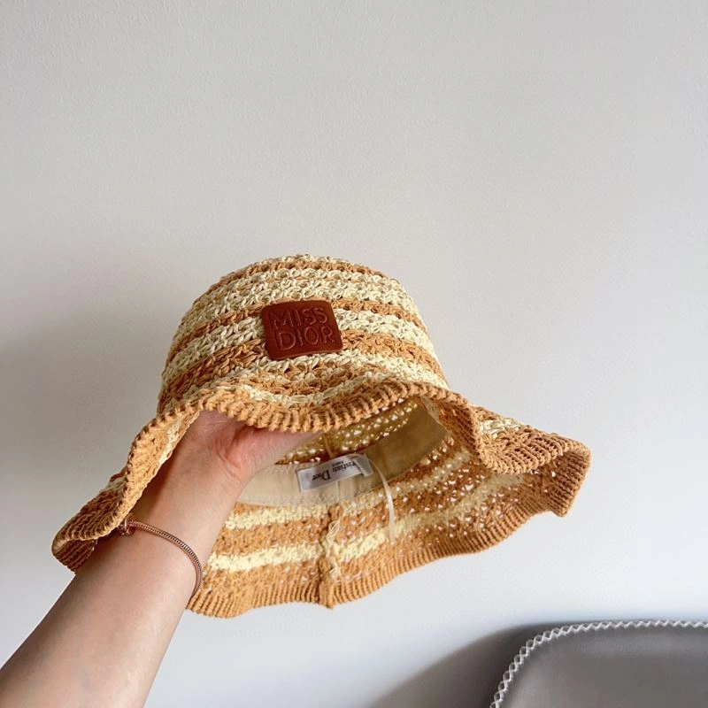 Christian Dior Caps Refined 259212