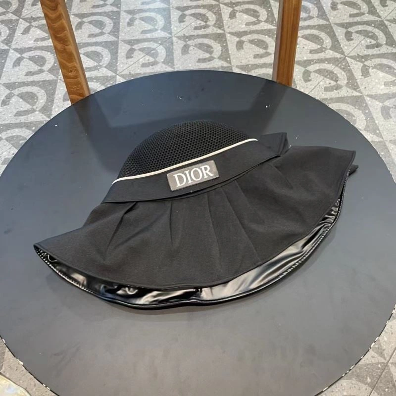 Christian Dior Caps Reliable 259200