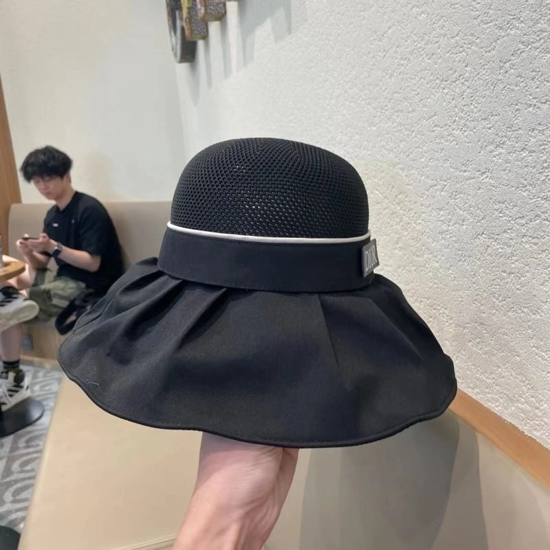 Christian Dior Caps Reliable 259200