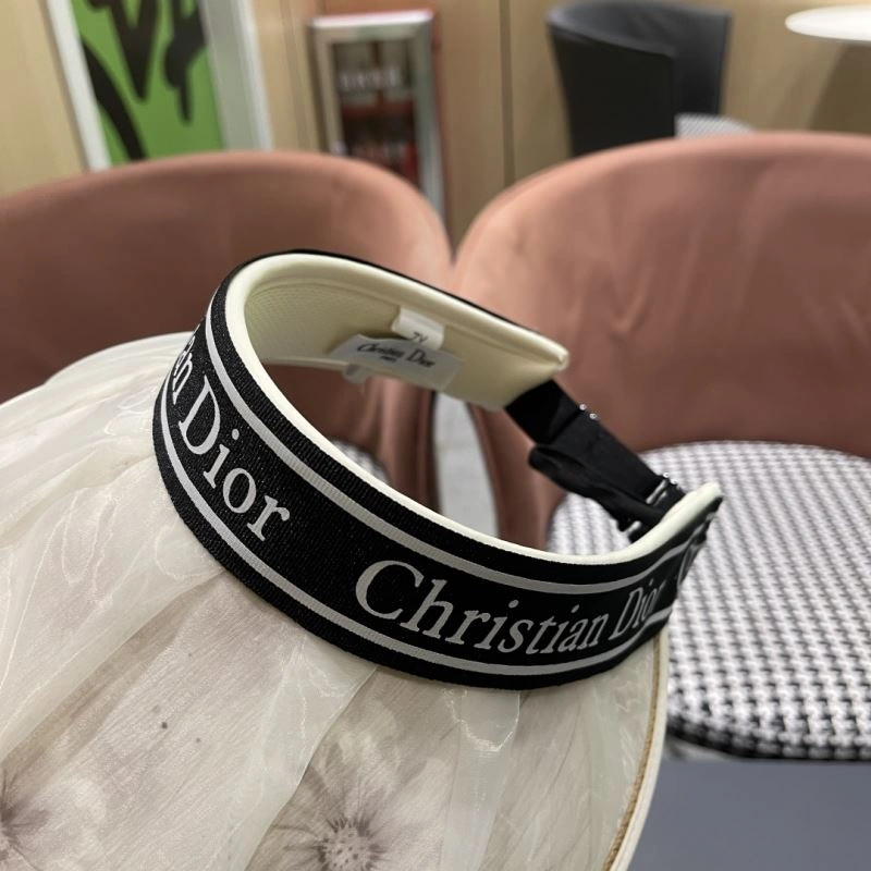 Chic Christian Dior Caps 259197
