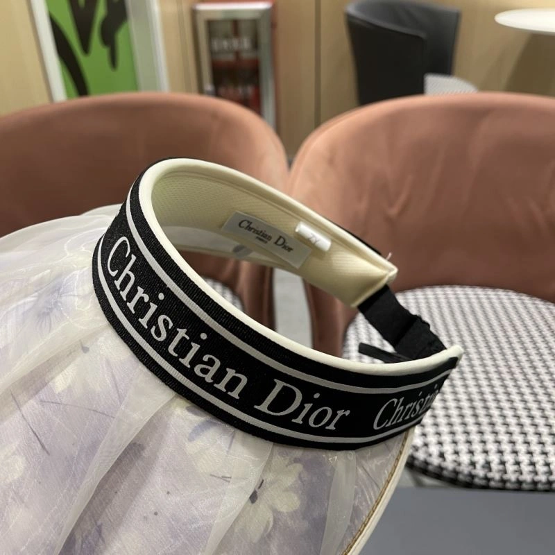 Sustainable Christian Dior Caps 259196