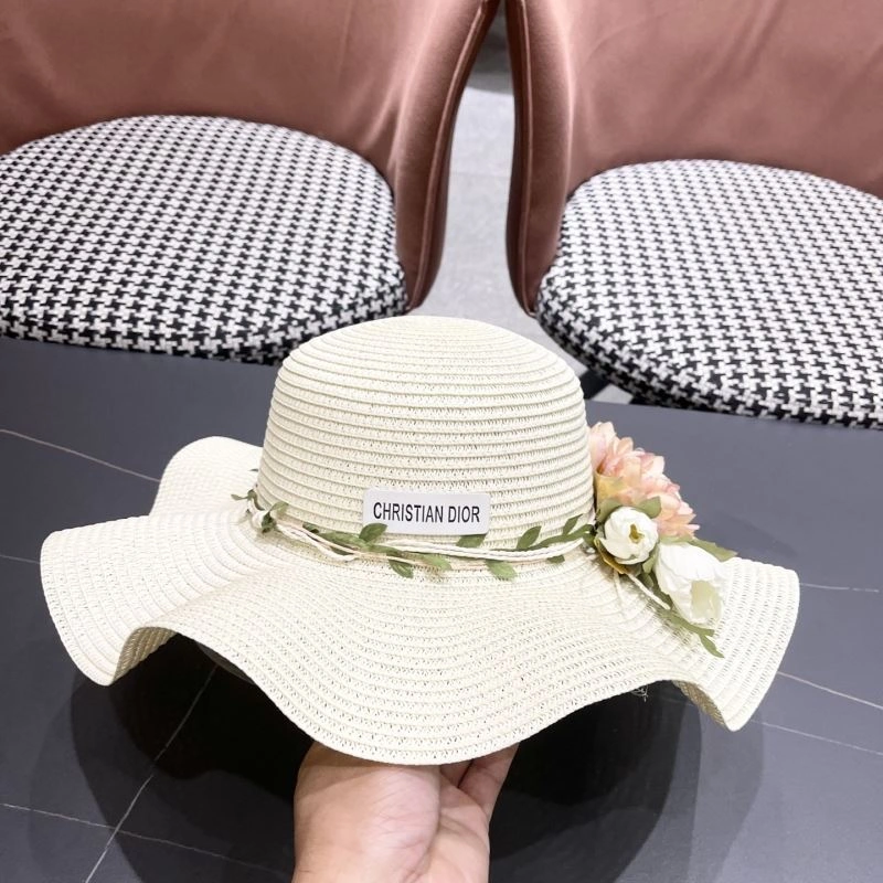 Christian Dior Caps Youthful 262237