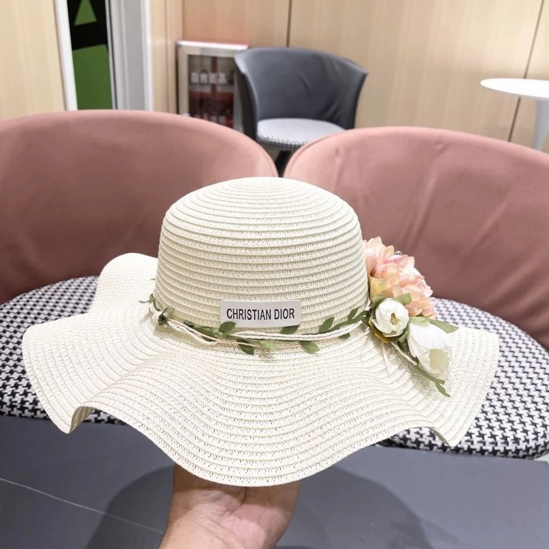 Christian Dior Caps Youthful 262237
