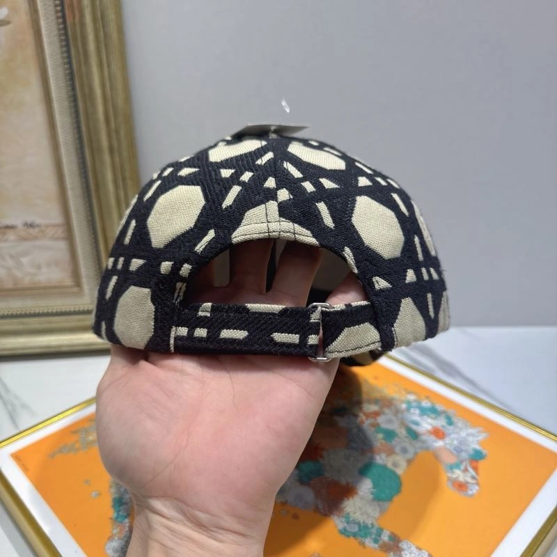 Christian Dior Caps Timeless 262232