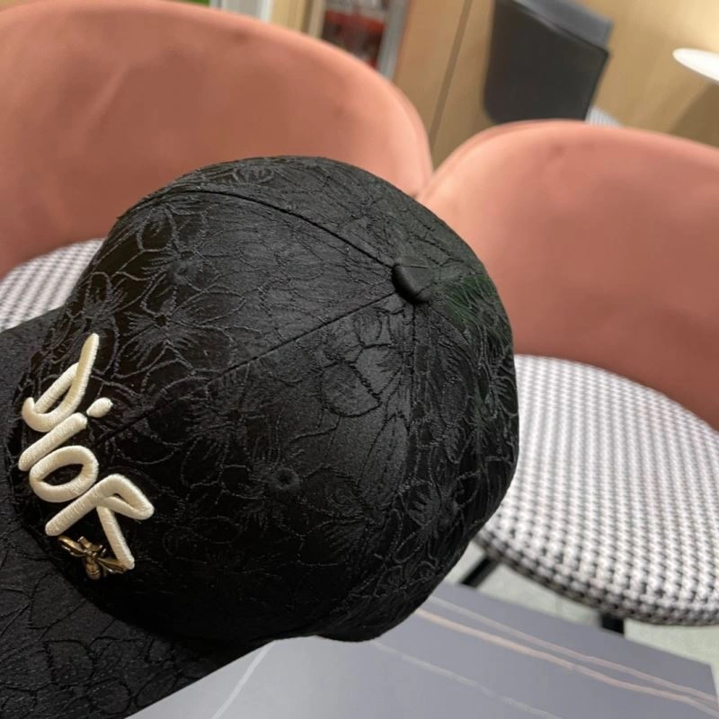 Christian Dior Caps Youthful 262228