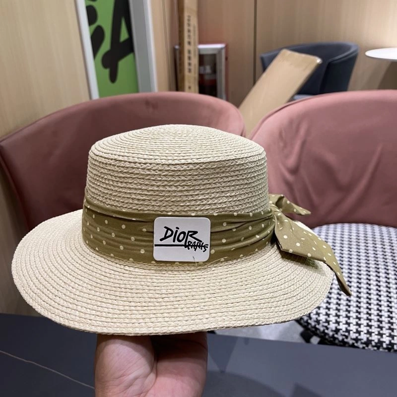 Christian Dior Caps Chic 262220