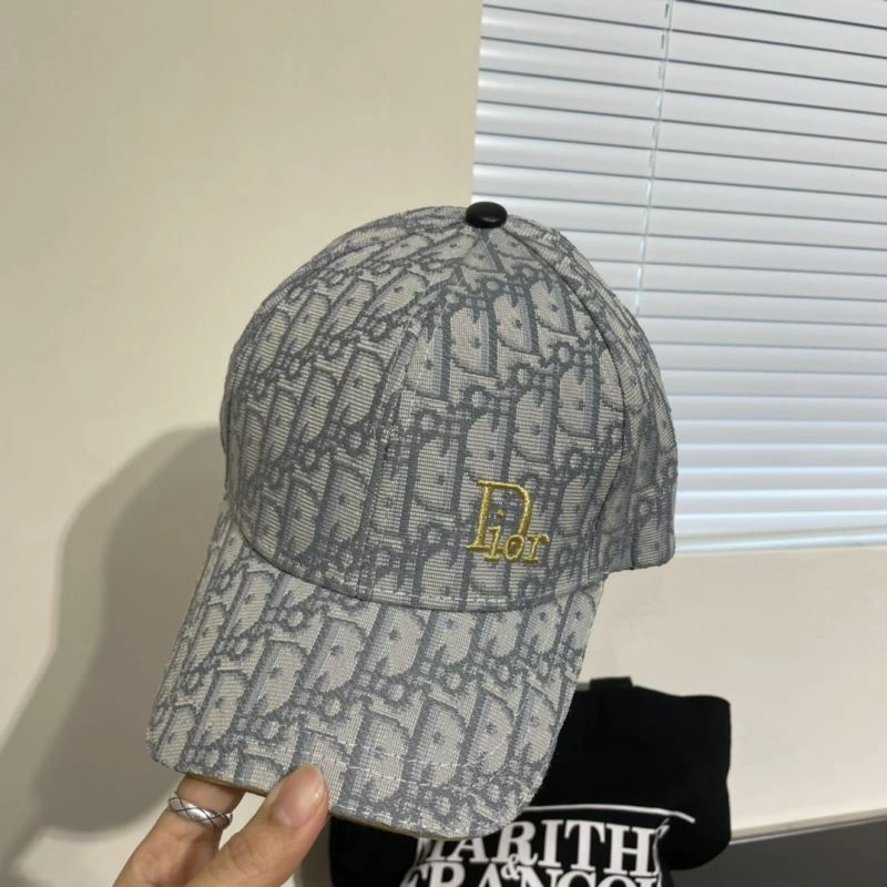 Christian Dior Caps Reliable 262221
