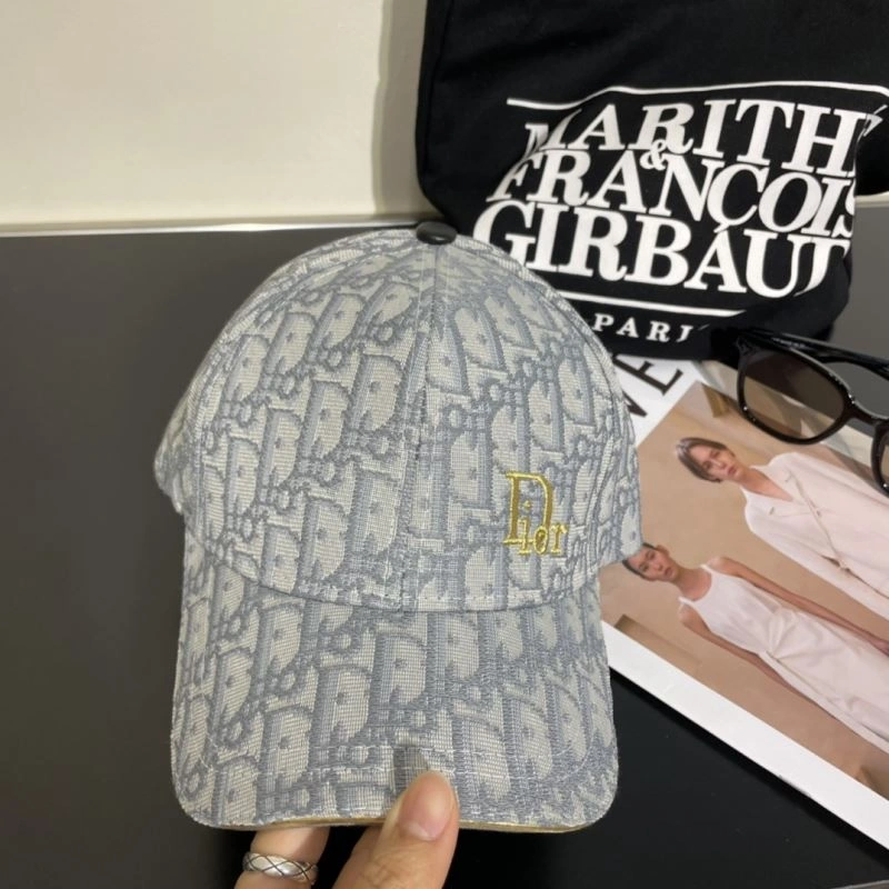 Christian Dior Caps Reliable 262221