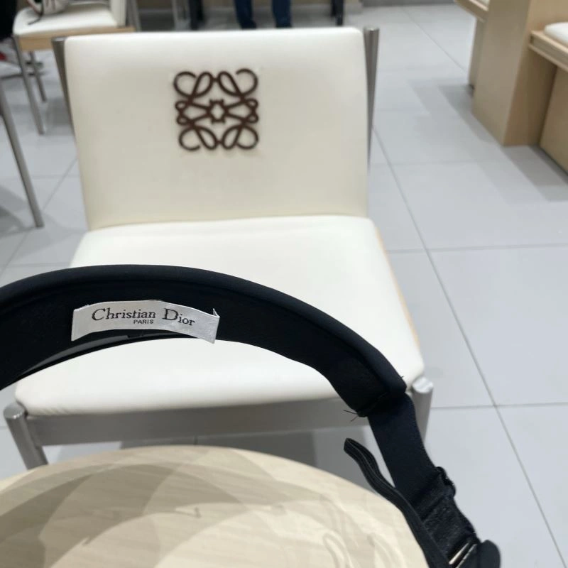 Sustainable Christian Dior Caps 262202