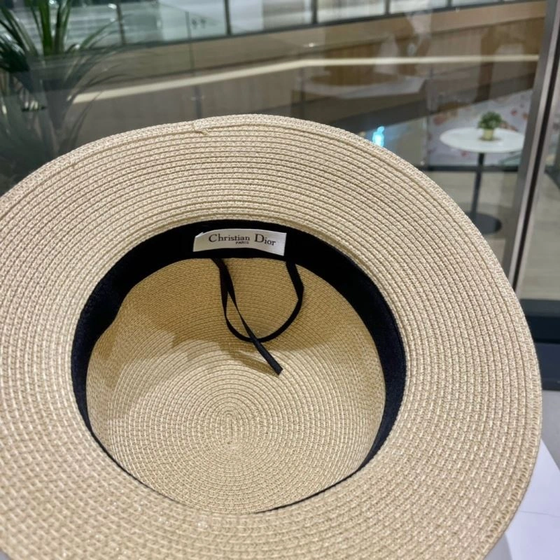 Christian Dior Caps ModernLook 262196