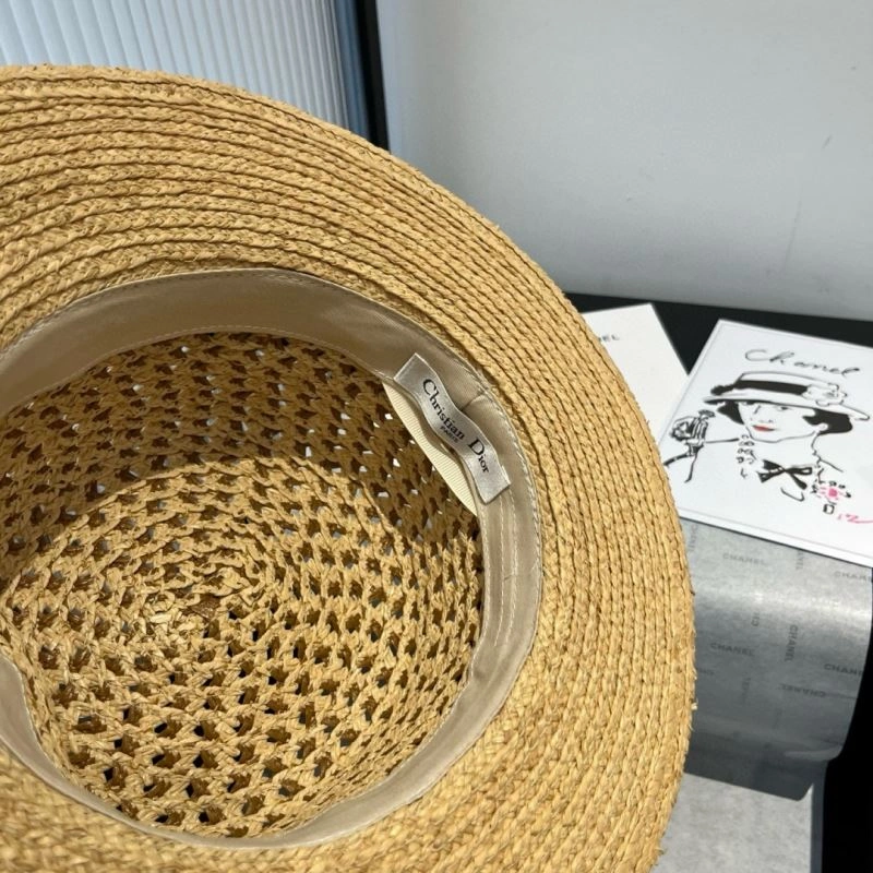 Christian Dior Caps Practical 262174