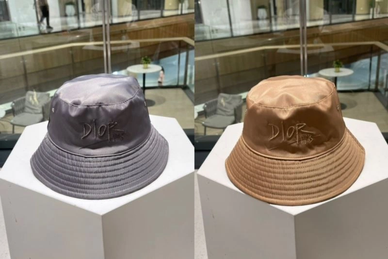 TravelReady Christian Dior Caps 262166