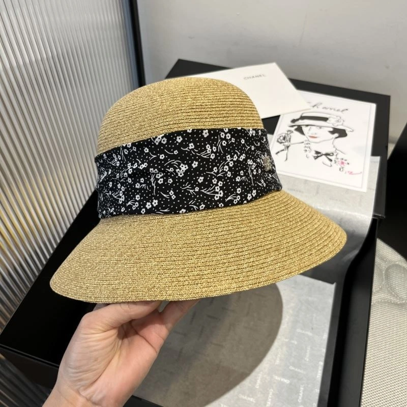 Christian Dior Caps EyeCatching 262148