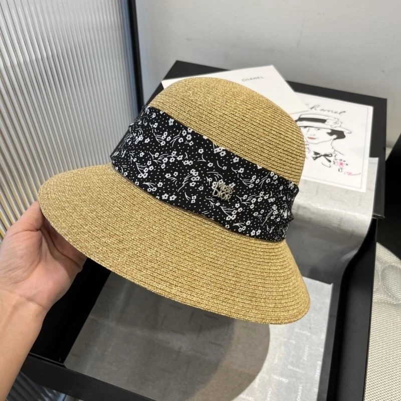Christian Dior Caps EyeCatching 262148