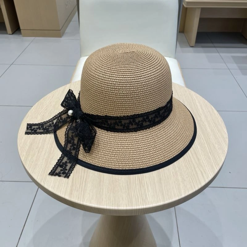 Christian Dior Caps Elegant 262143