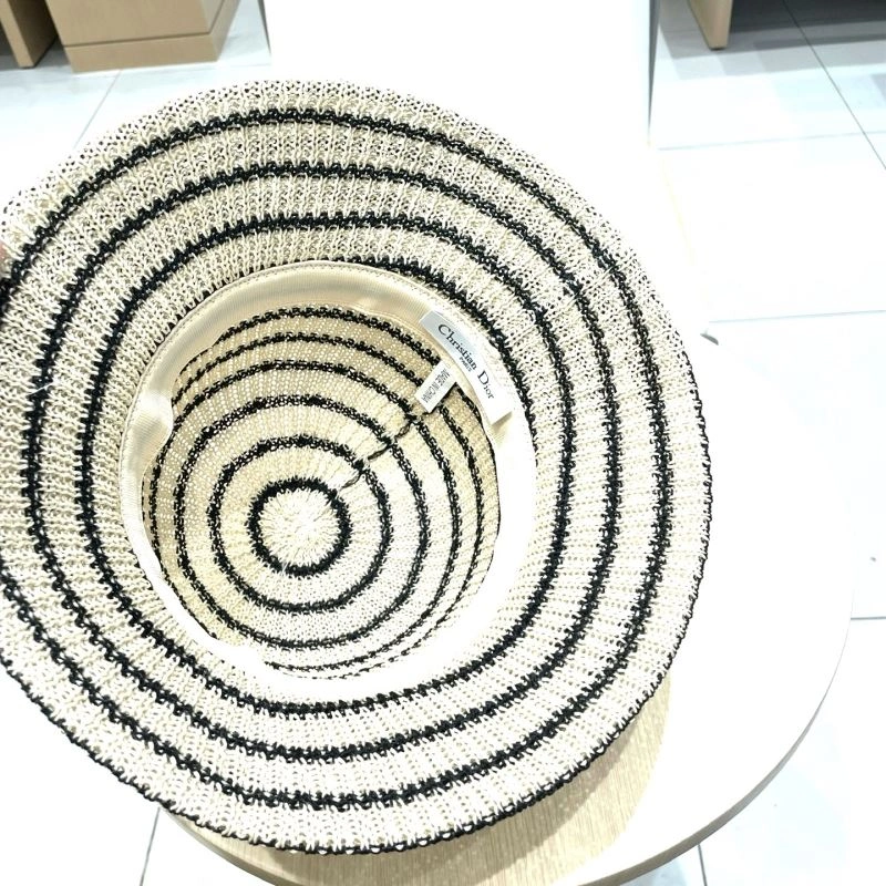 EasyMatch Christian Dior Caps 262117