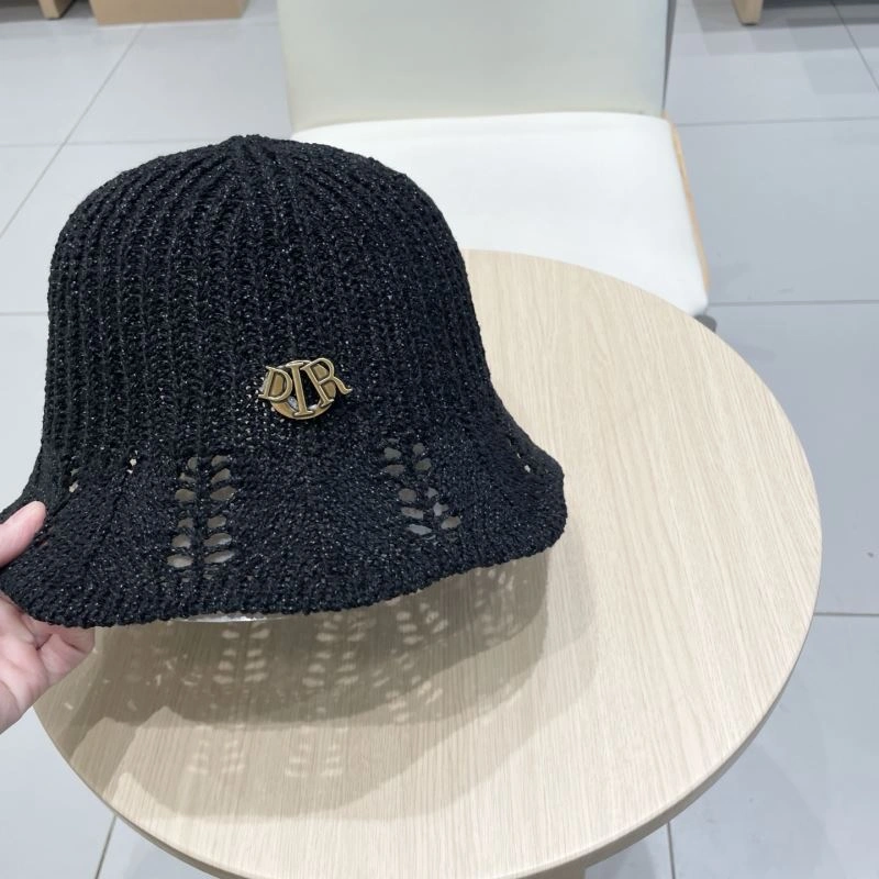 Sleek Christian Dior Caps 262134
