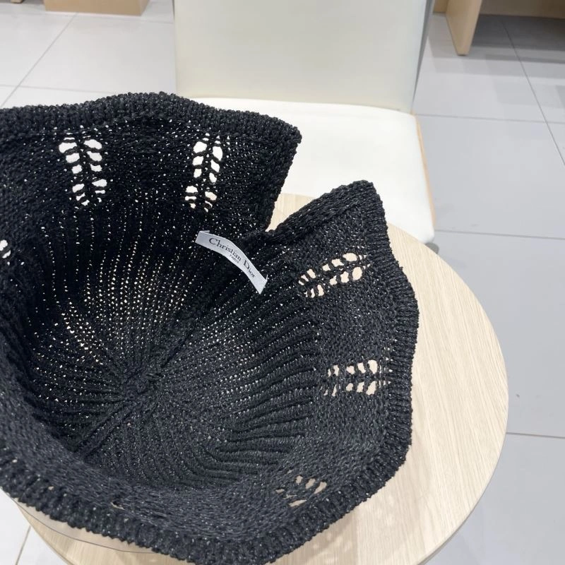 Sleek Christian Dior Caps 262134